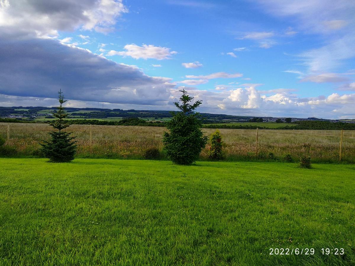 Cottage With Panoramic Views Kirk of Shotts Esterno foto